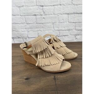 Very Volatile Tan Leather Fringe Wedge Sandals Western Buckle  9 Boho Festival